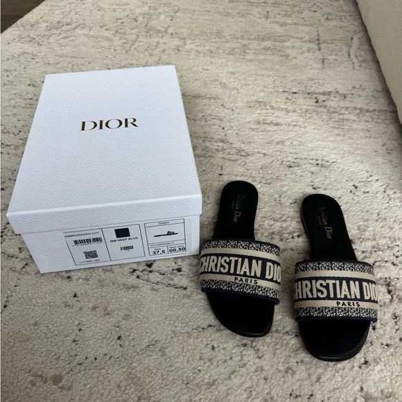 Dior Women's Black and Cream Sandals - Picture 4 of 8